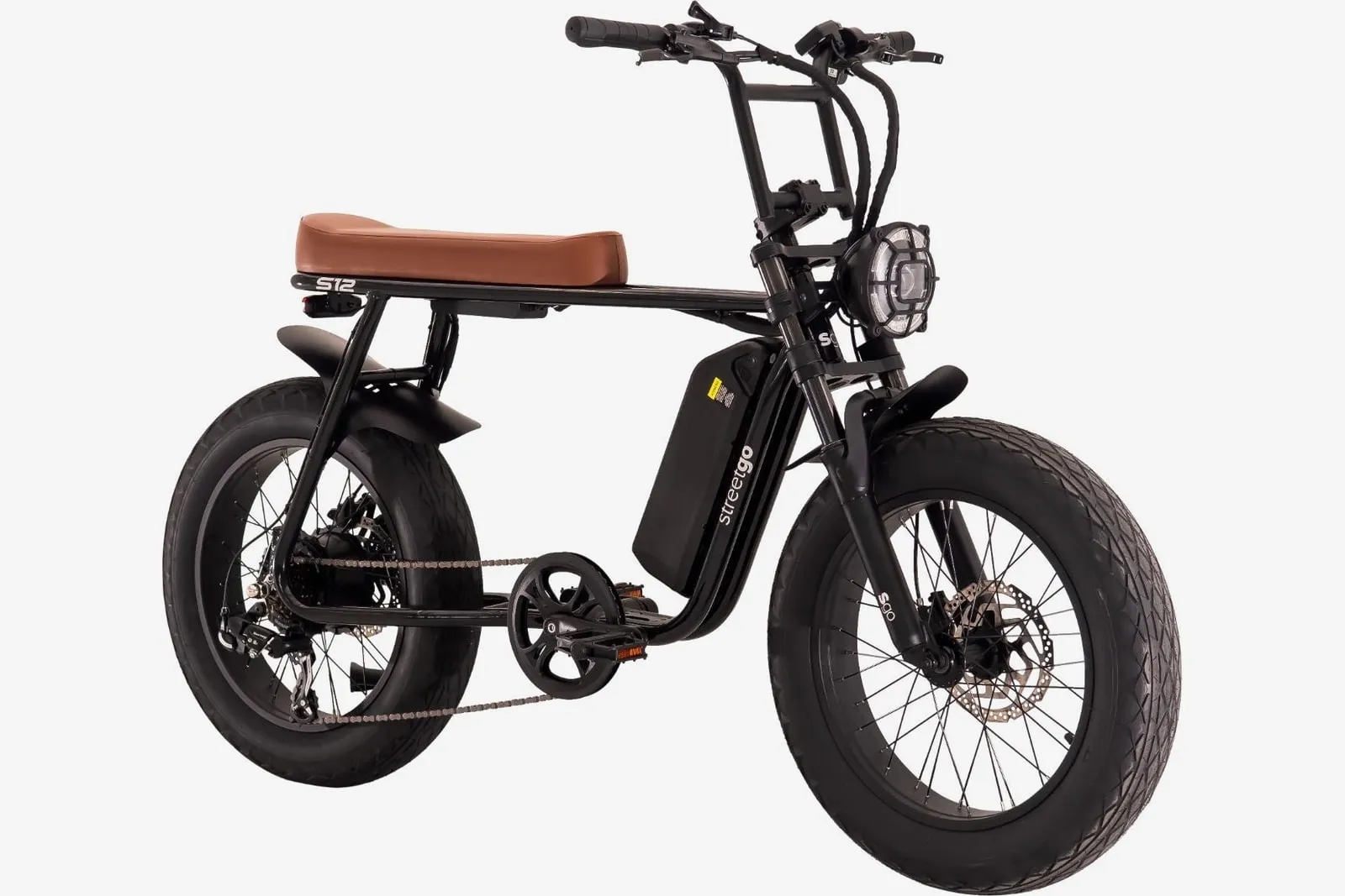 Bicicleta elétrica Oggi Street GO S12 preta, com banco marrom e pneus largos